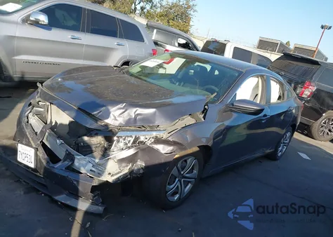 2017 Honda Civic Lx z USA, uszkodzony, nr VIN 2HGFC2F55HH532062